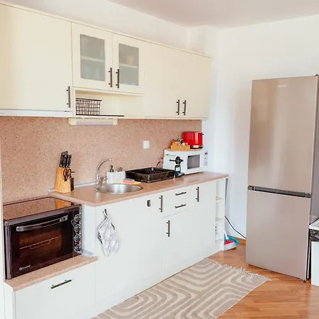 Apartamento Happy 2-bedroom Near Lift With Free Parking *