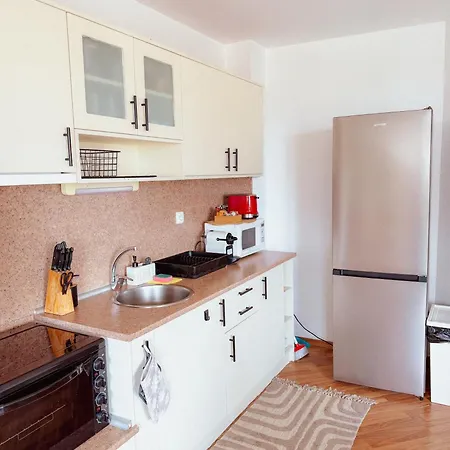 Happy 2-bedroom Near Lift With Free Parking Bansko