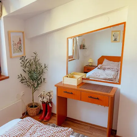 Apartamento Happy 2-bedroom Near Lift With Free Parking